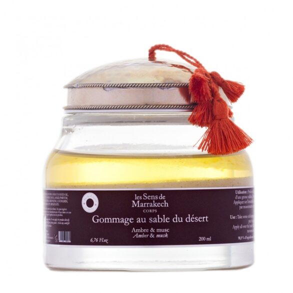 Dykumų smėlio kūno šveitiklis gintaro ir muskuso kvapo desert-sand-body-scrub-amber-and-musk Violetaeshop